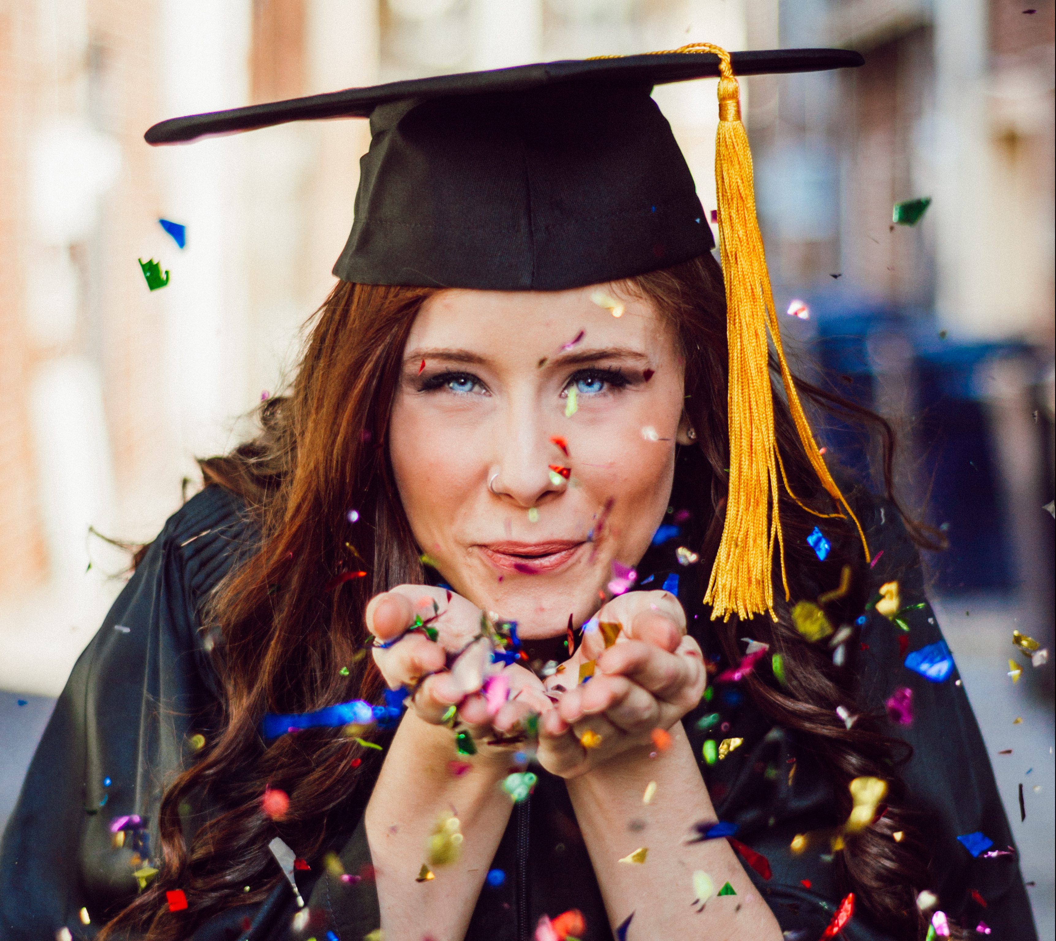 Κέρδισε Υποτροφίες Διαγωνισμός